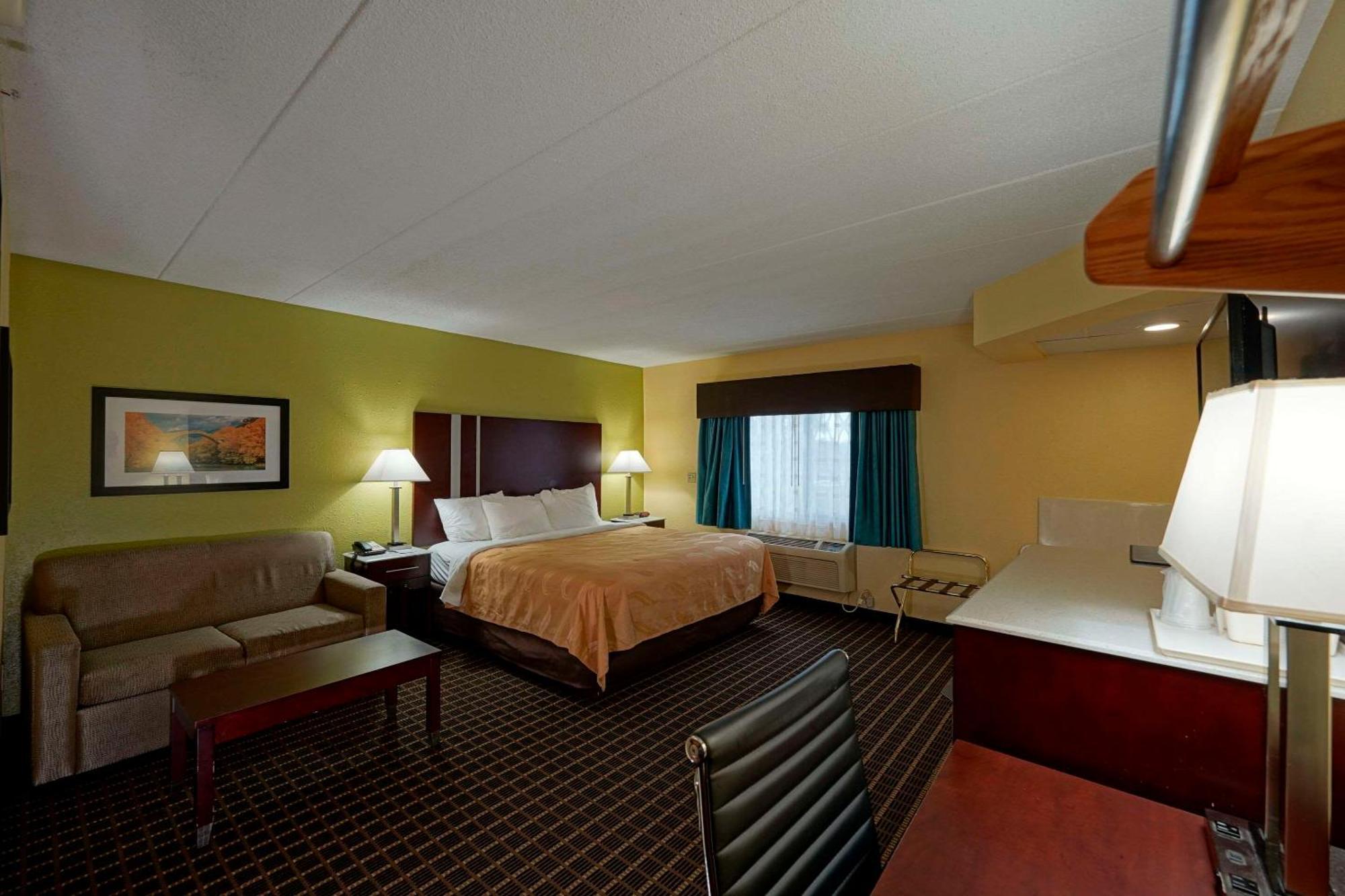 Quality Inn & Suites Harrington - Milford Экстерьер фото